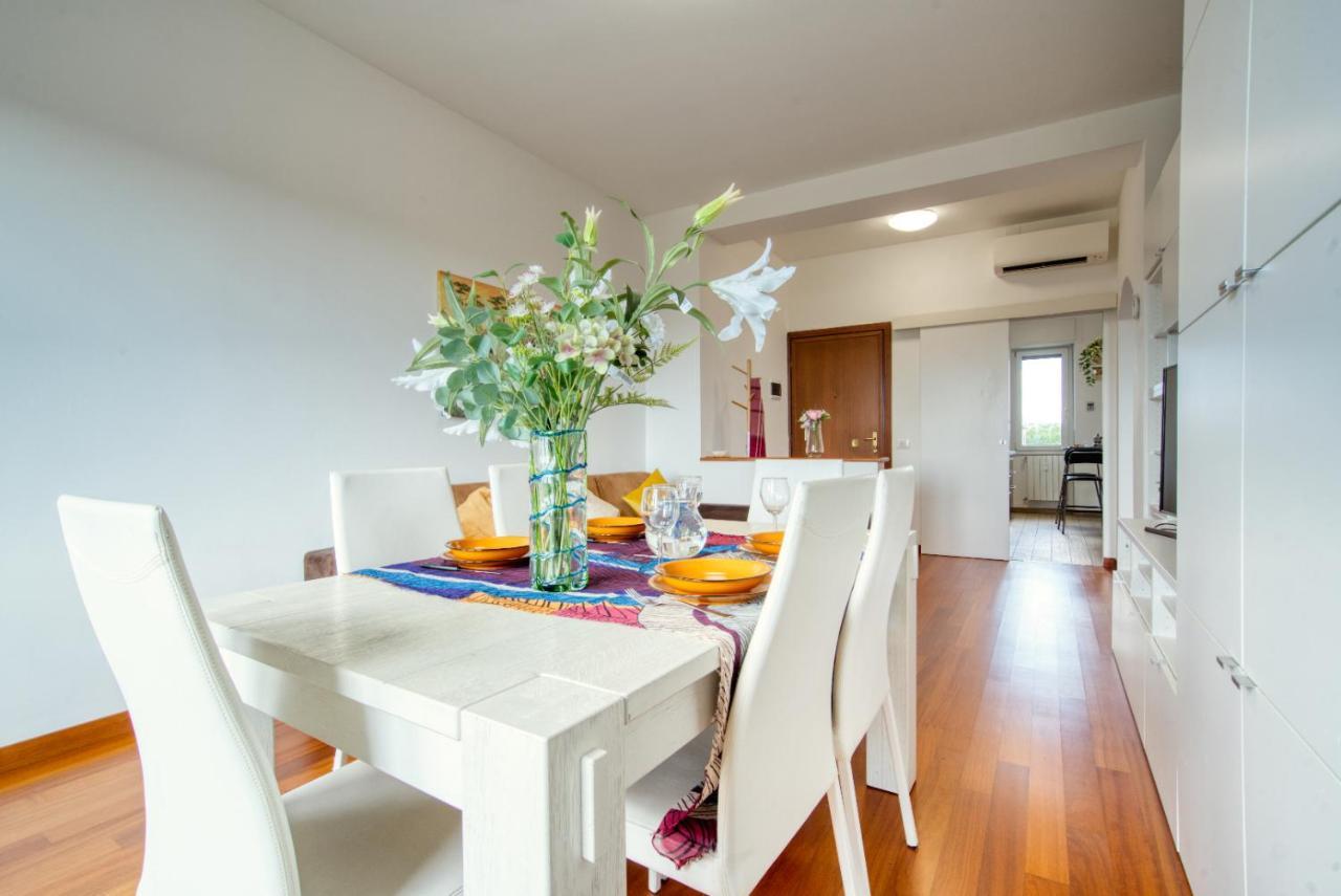 מילאנו Caseospitali - Casa Park View, Ampio Trilocale Per Famiglie Sul Parco מראה חיצוני תמונה